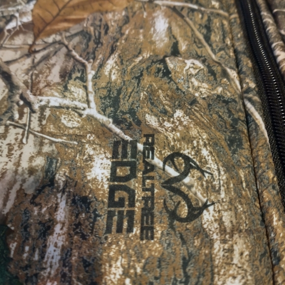 Realtree Camo Vest XL - Picture 4 of 6